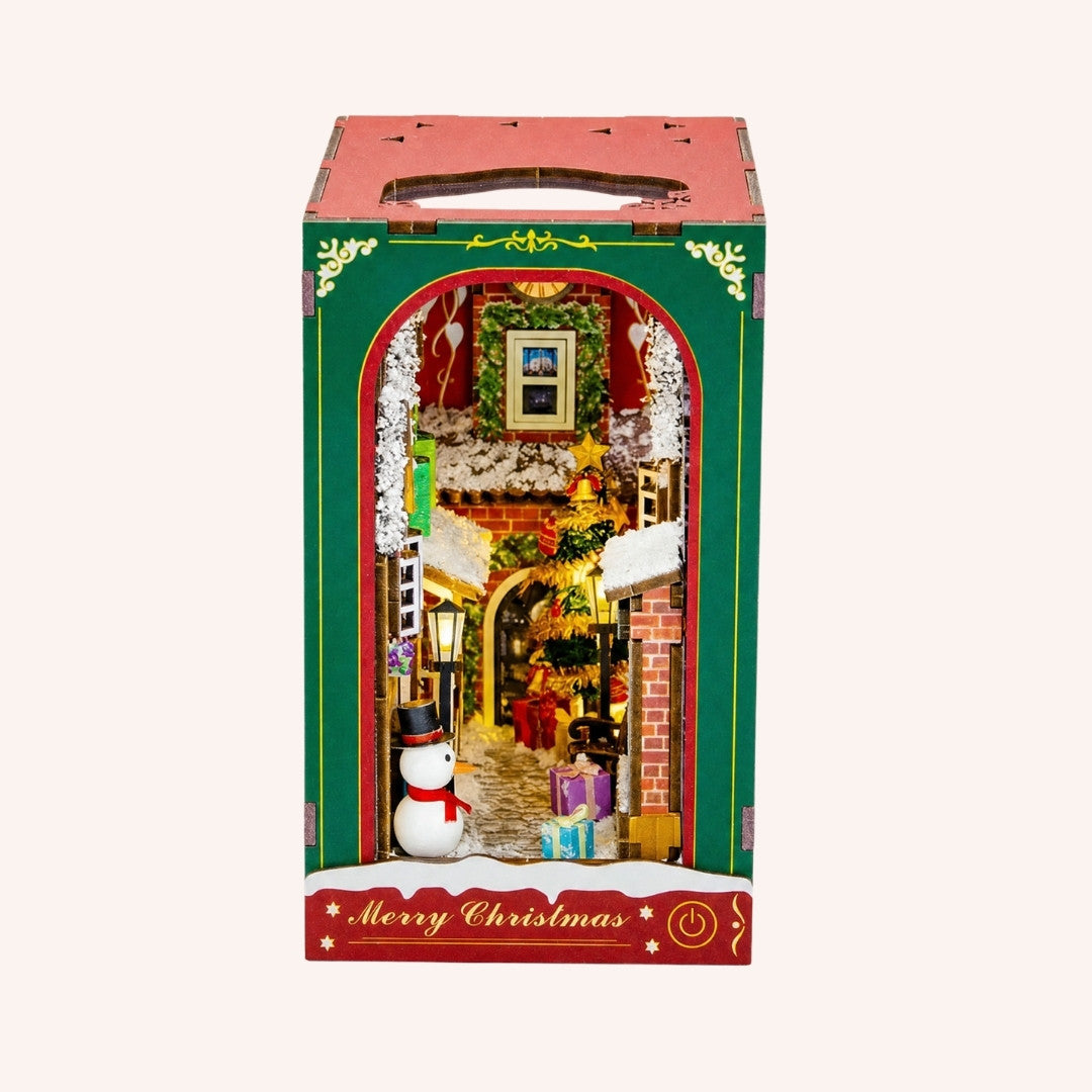 Book nook — La Ruelle de Noël
