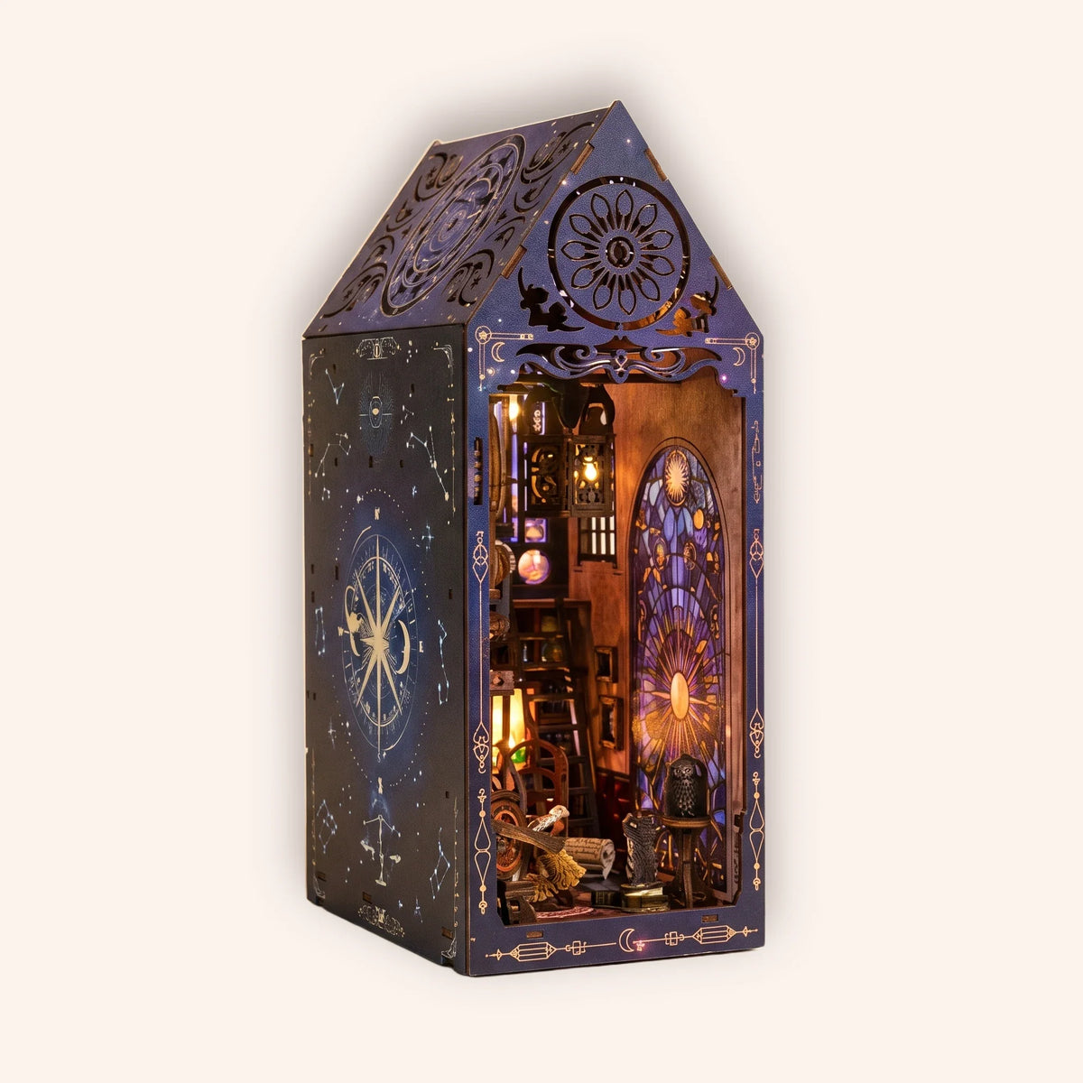 Book nook — La Tour du Mage