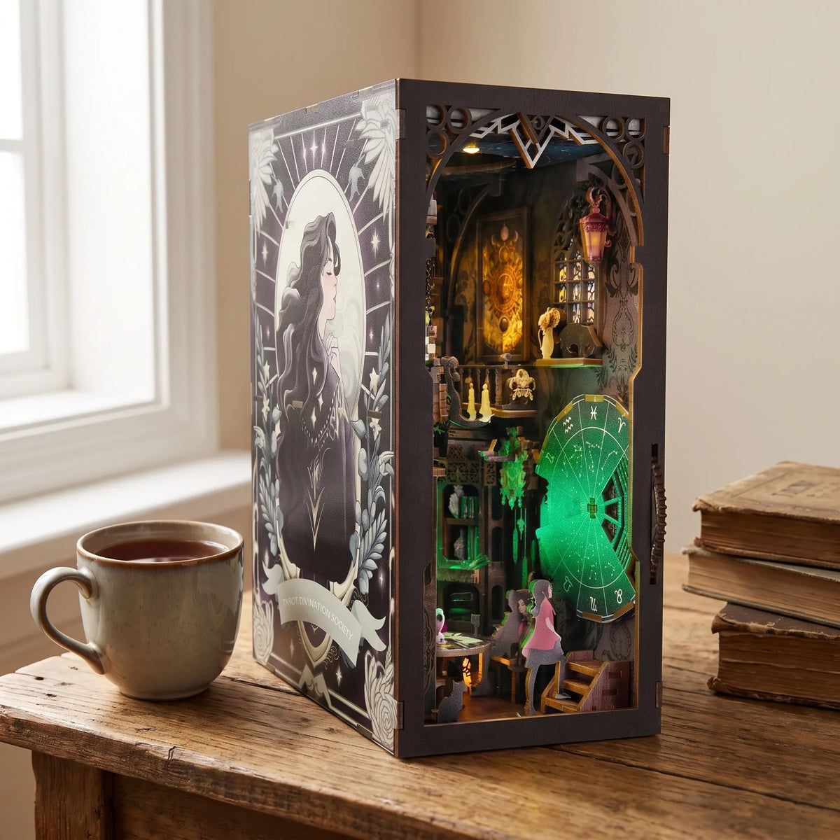 Book nook — L'Apothicairerie aux Rouages