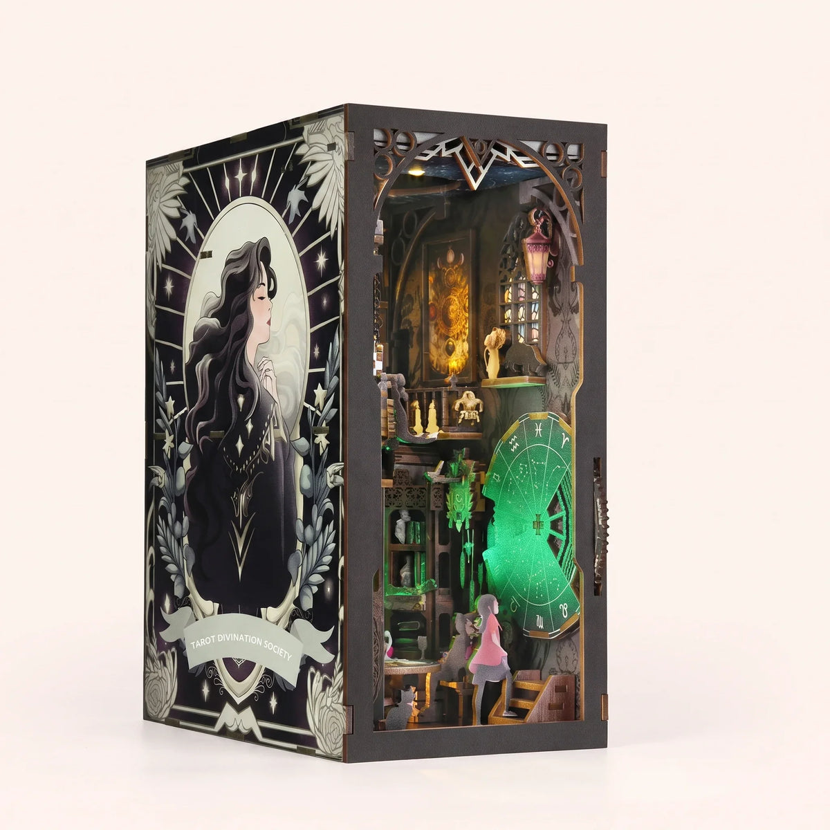Book nook — L'Apothicairerie aux Rouages