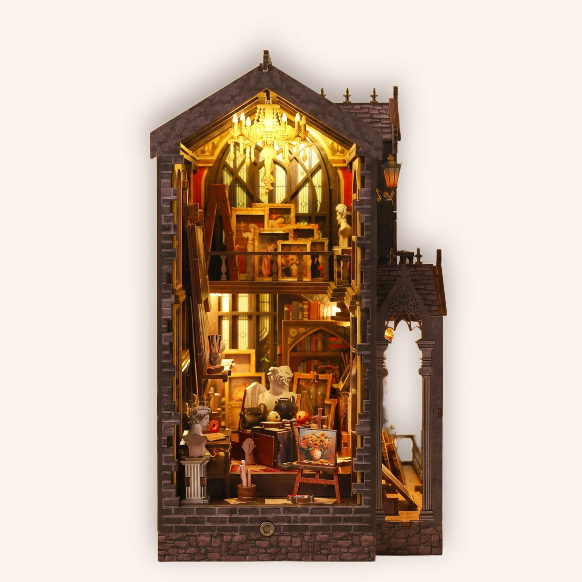 Book nook — L'Atelier du Peintre
