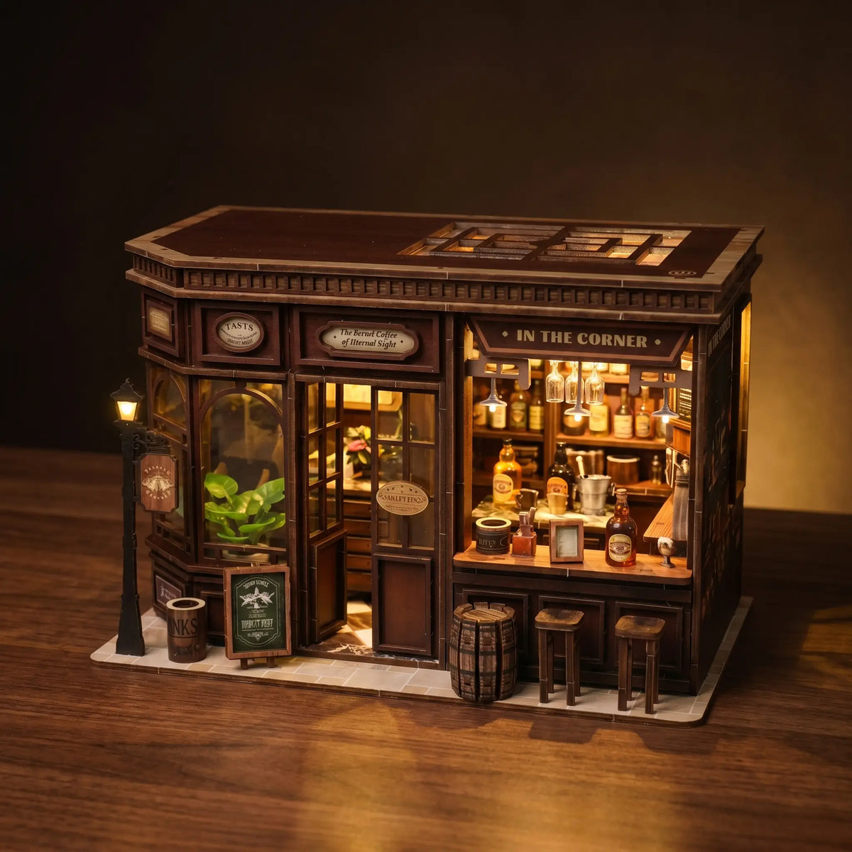 Book nook — La Taverne Cachée