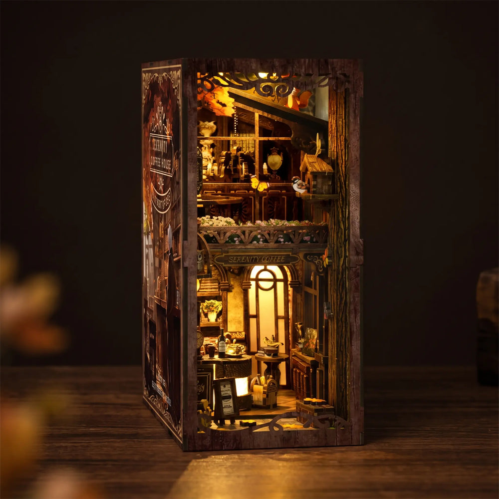 Book nook — Le Café des Lecteurs