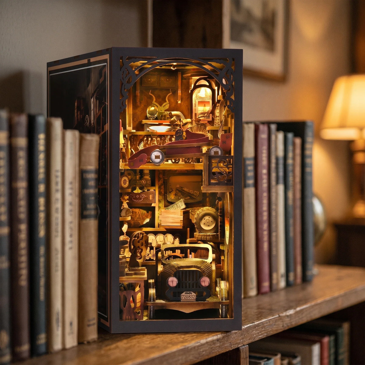 Book nook — La Galerie des Automobiles