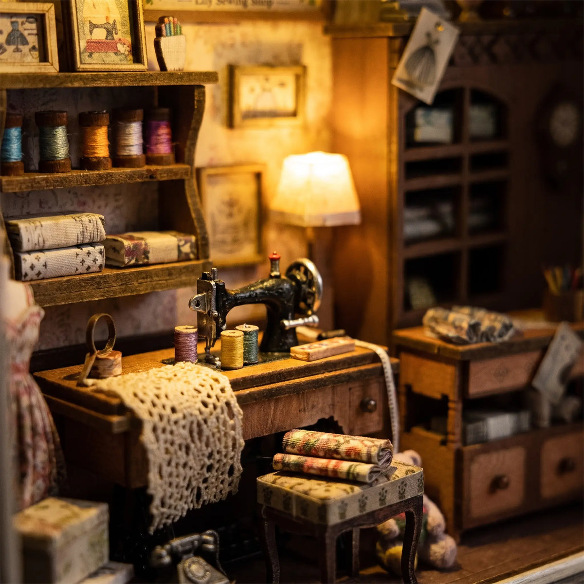 Book nook — L'Atelier de la Couturière
