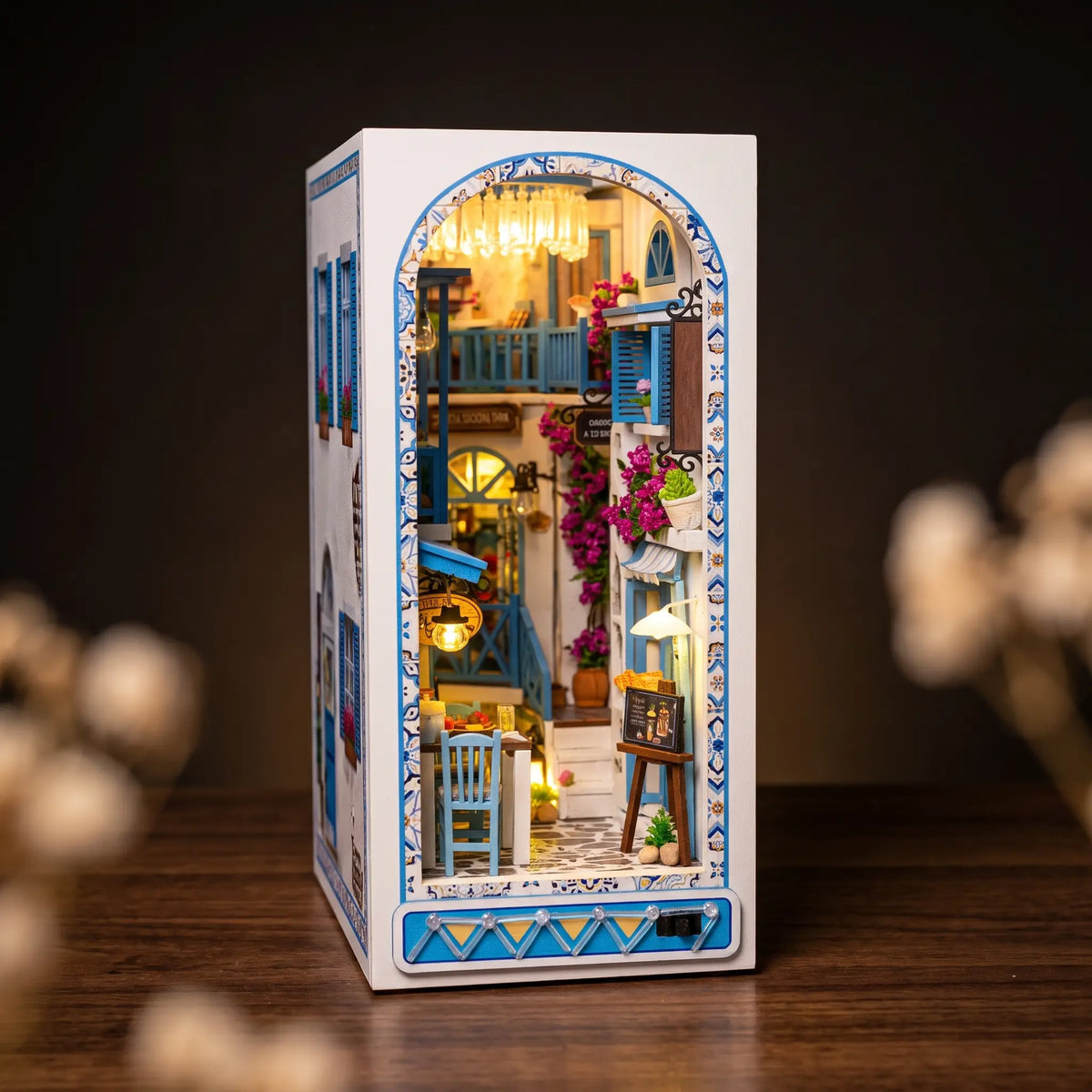 Book nook — La Ruelle Égéenne