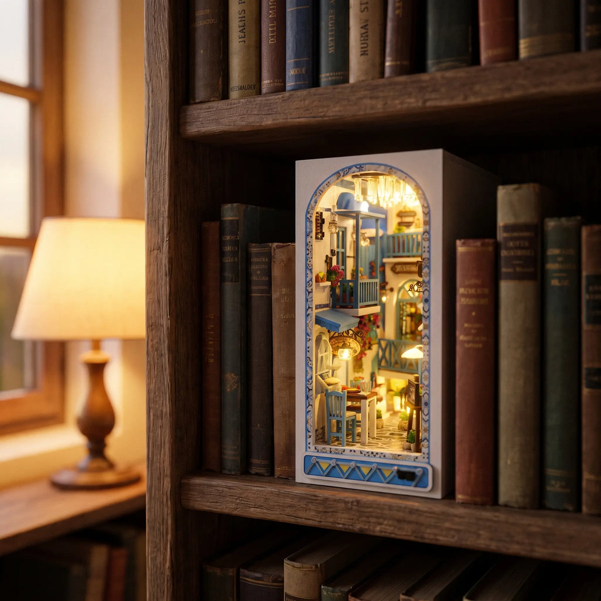 Book nook — La Ruelle Égéenne