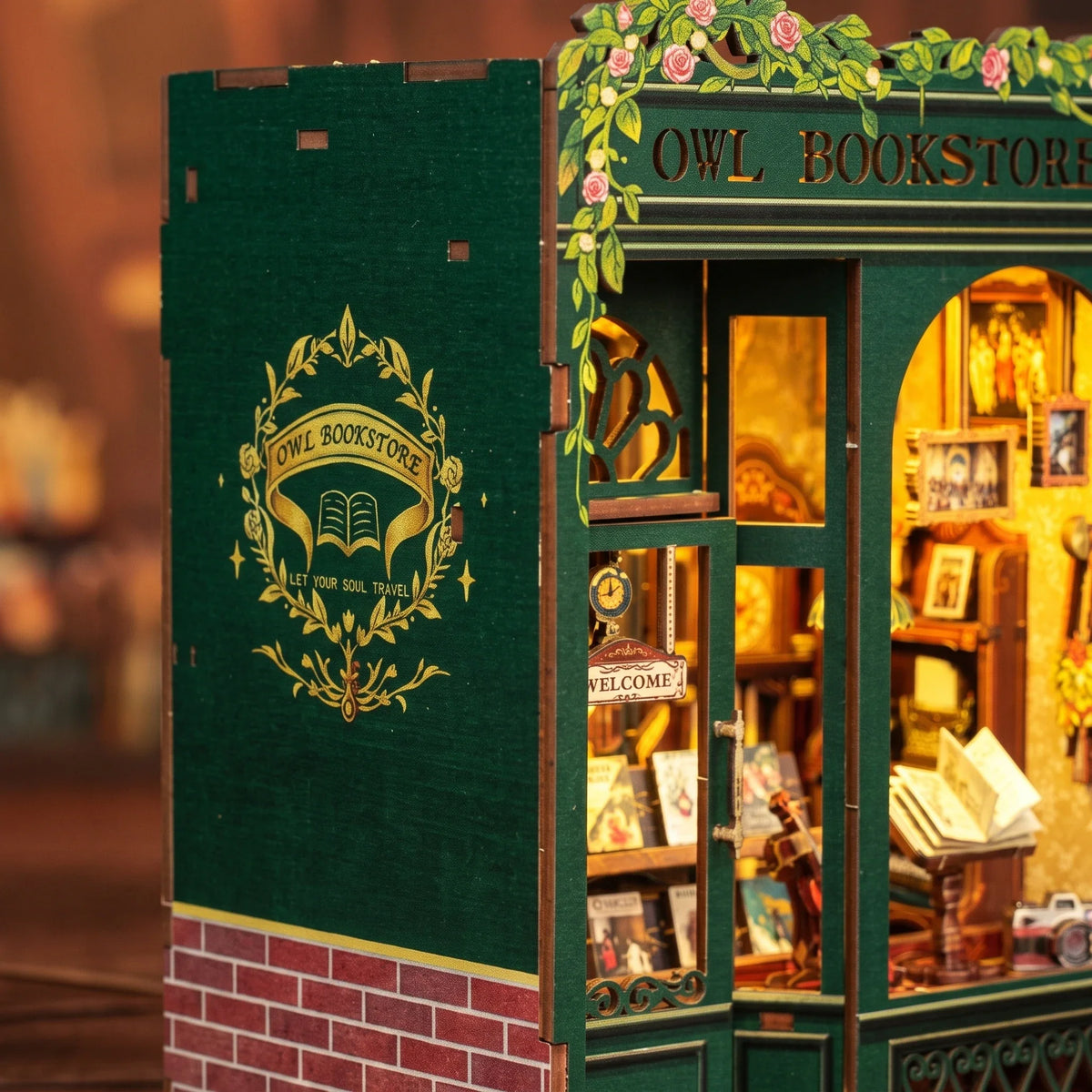 Book nook — La Librairie du Hibou