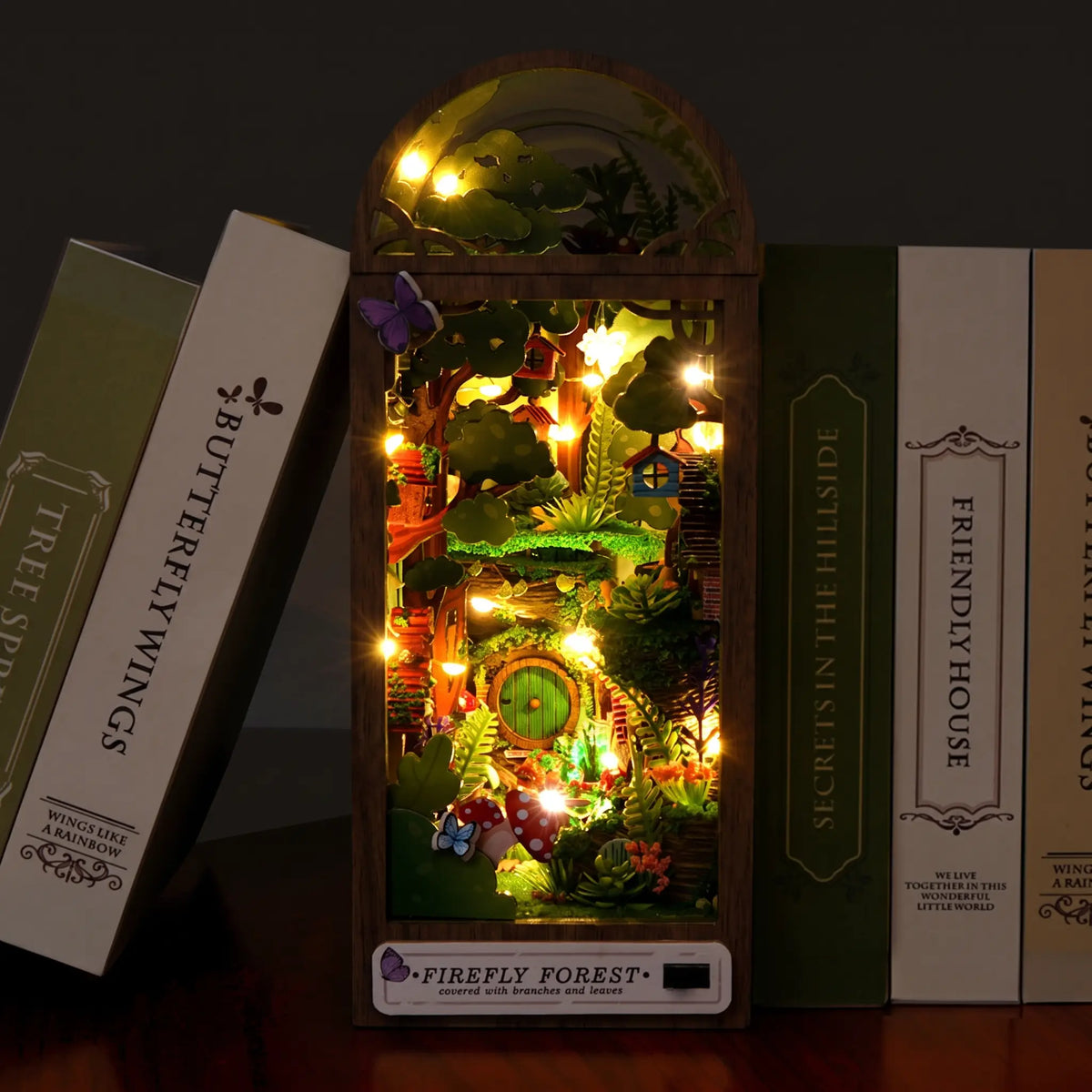Book nook — La Forêt aux Lucioles