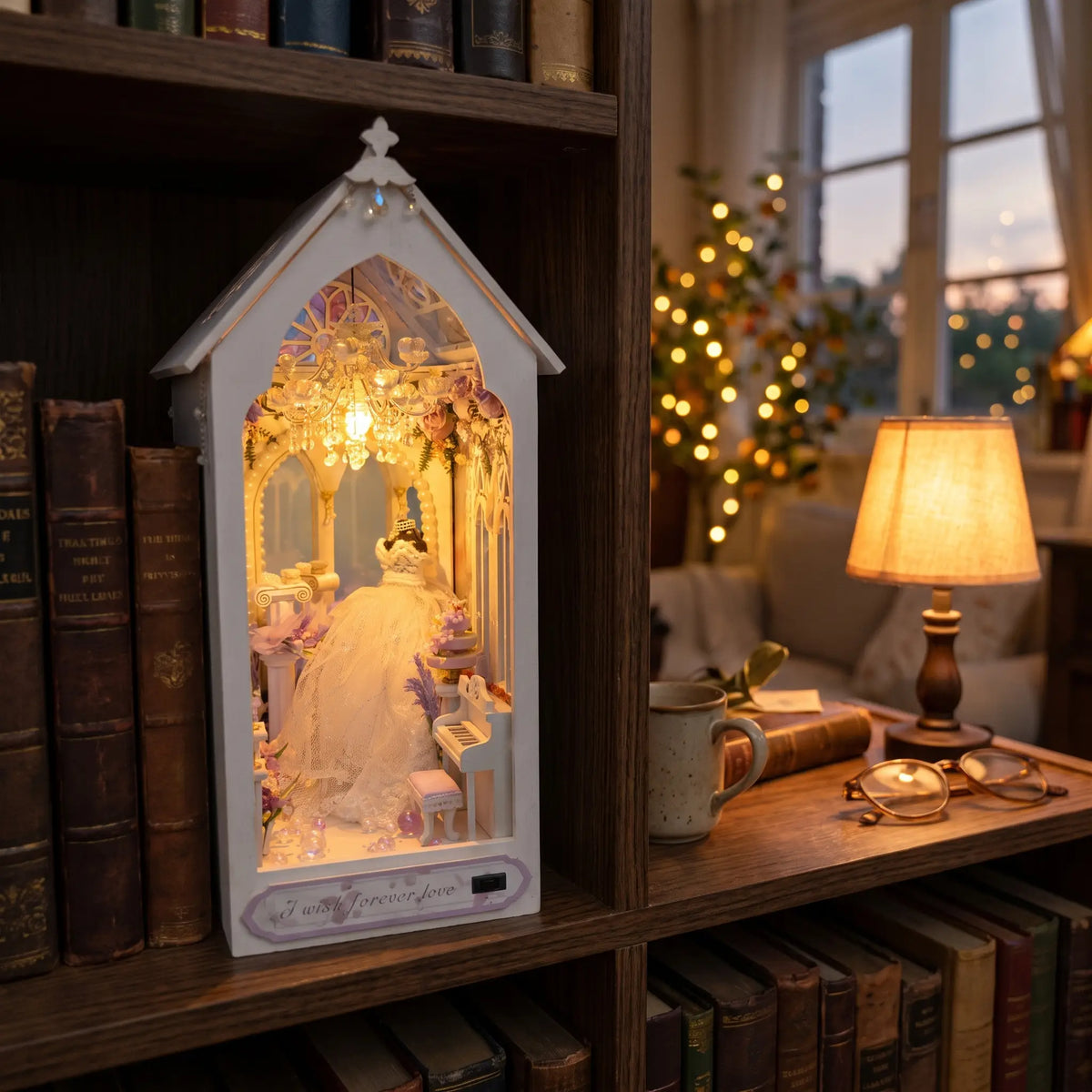 Book nook — La Chapelle des Mariés