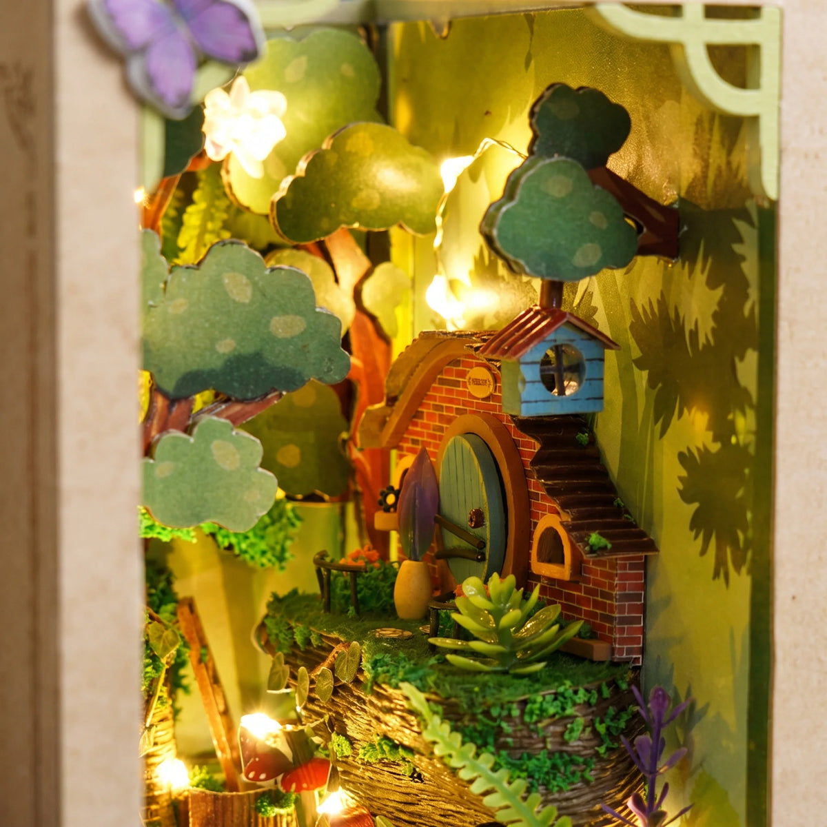 Book nook — La Forêt aux Lucioles