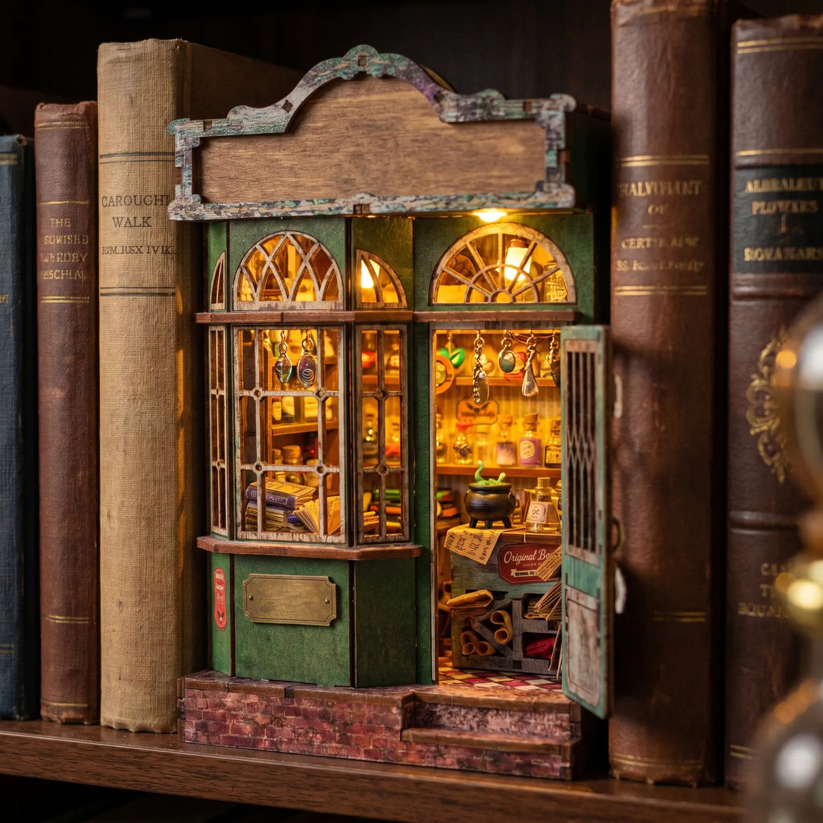 Book nook — La Boutique aux Sortilèges