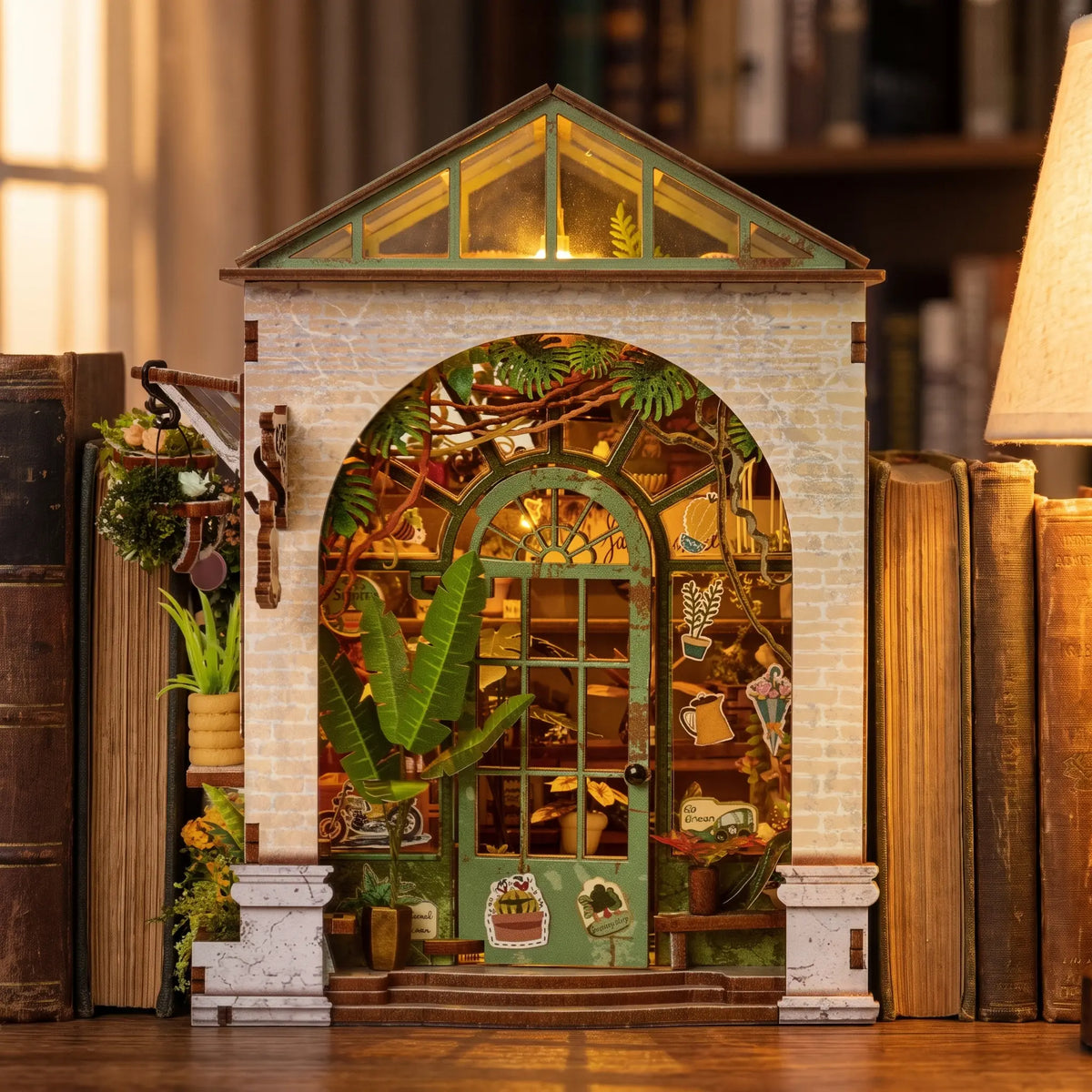 Book nook — La Serre de Printemps