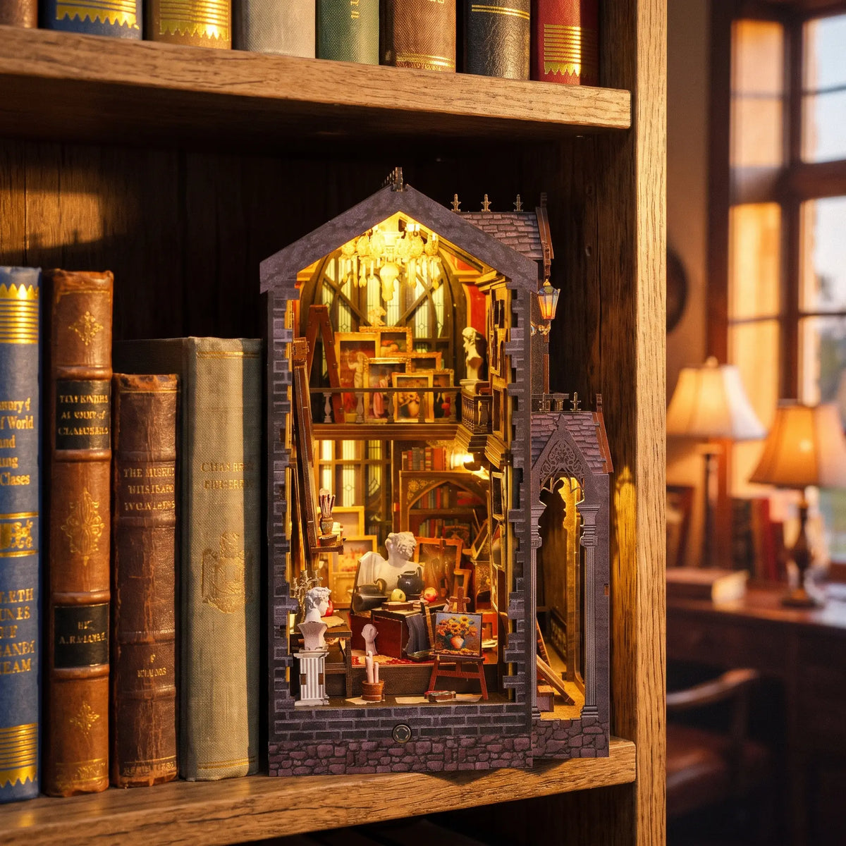 Book nook — L'Atelier du Peintre
