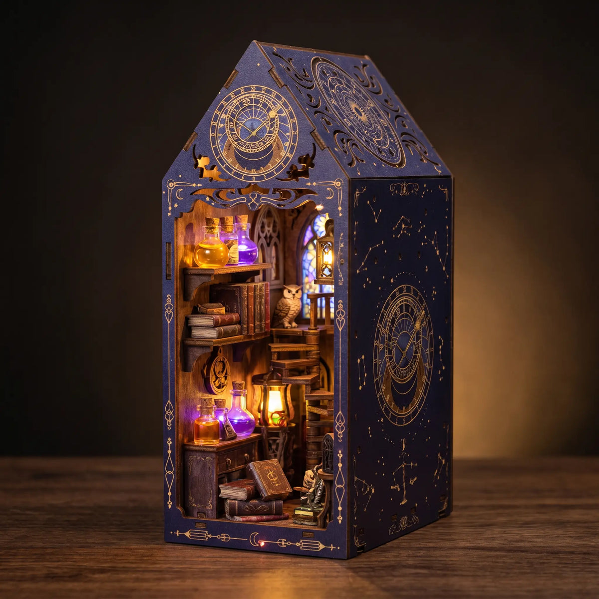 Book nook — La Tour du Mage