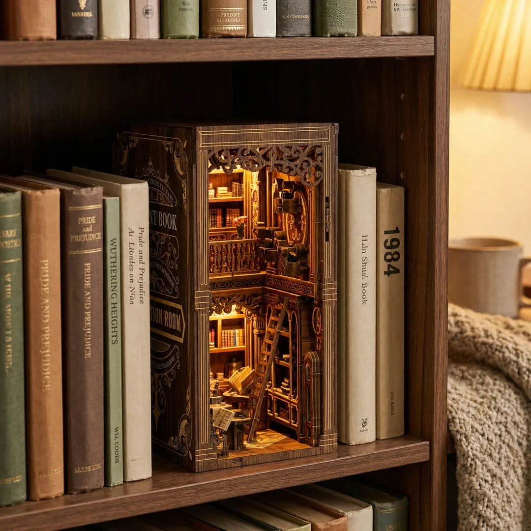 Book nook — La Bibliothèque des Songes