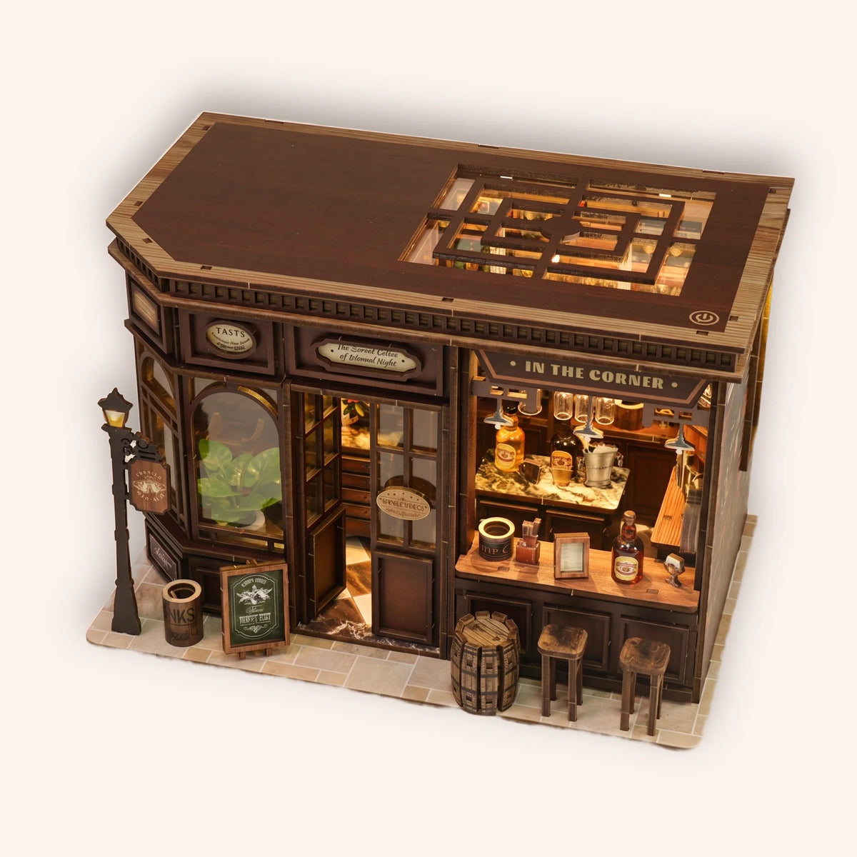 Book nook — La Taverne Cachée