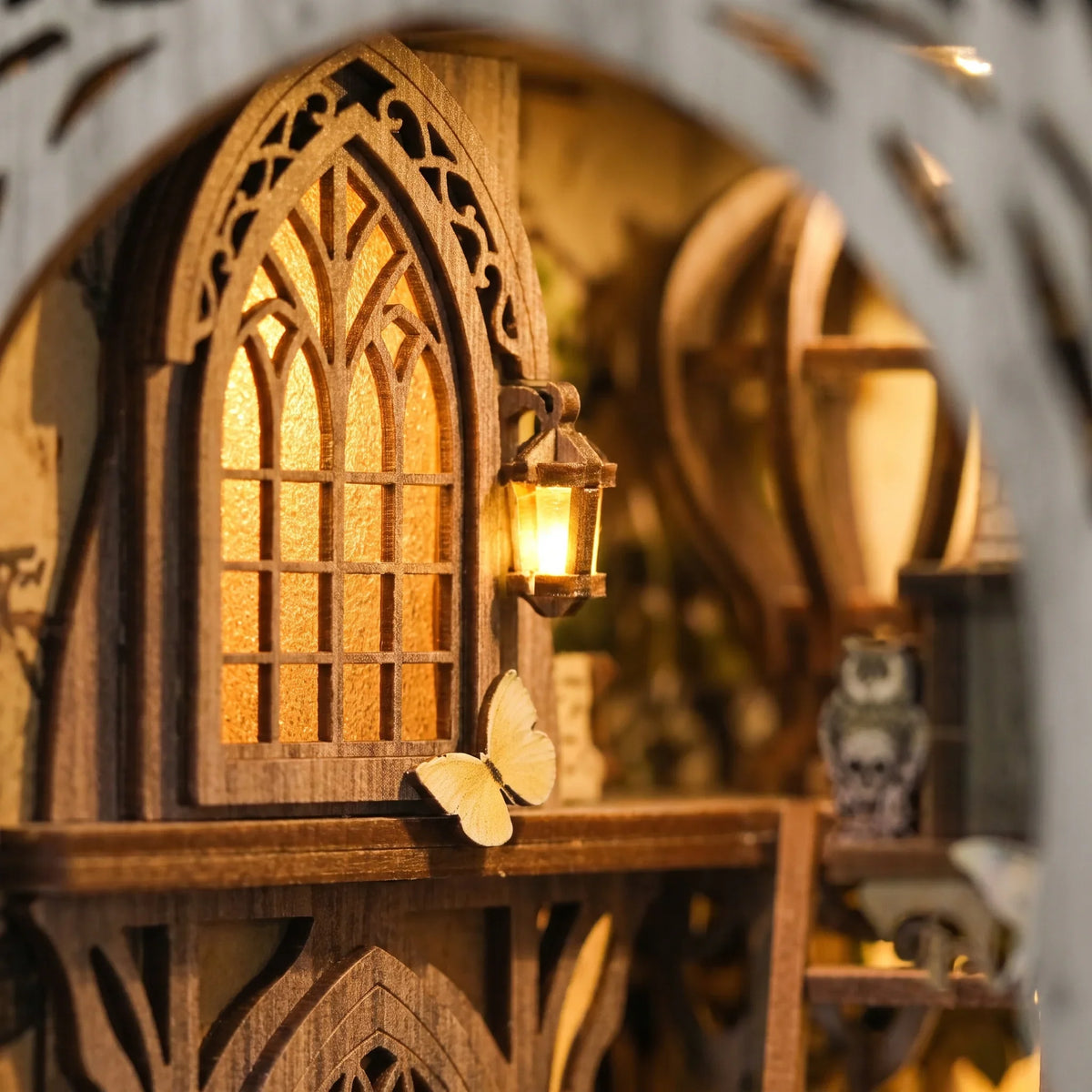 Book nook — La Route d'Émeraude