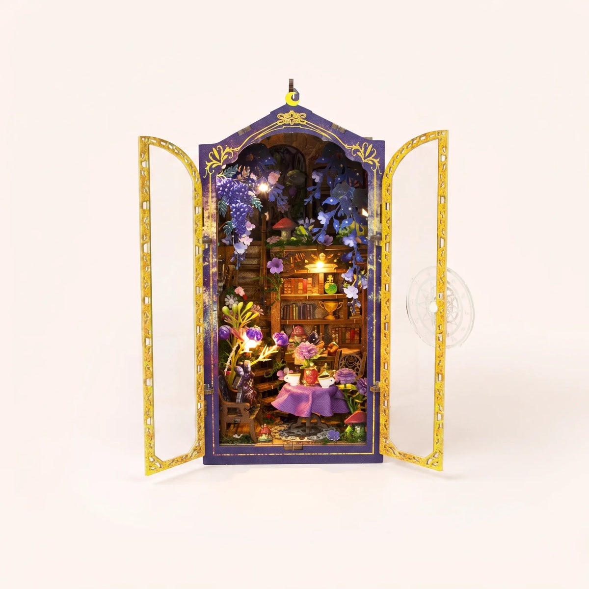 Book nook — Le Jardin de Minuit
