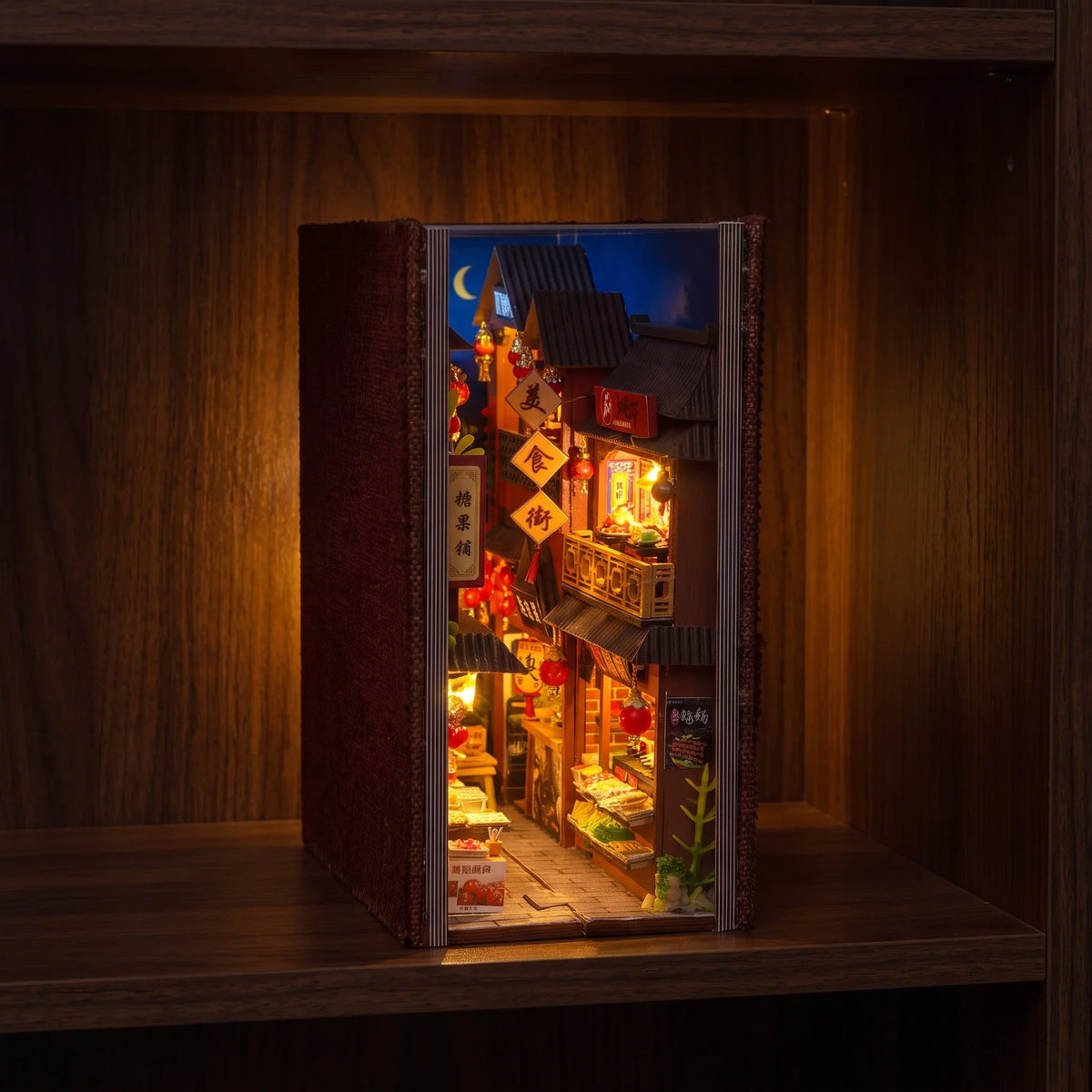 Book nook — Le Marché de Nuit