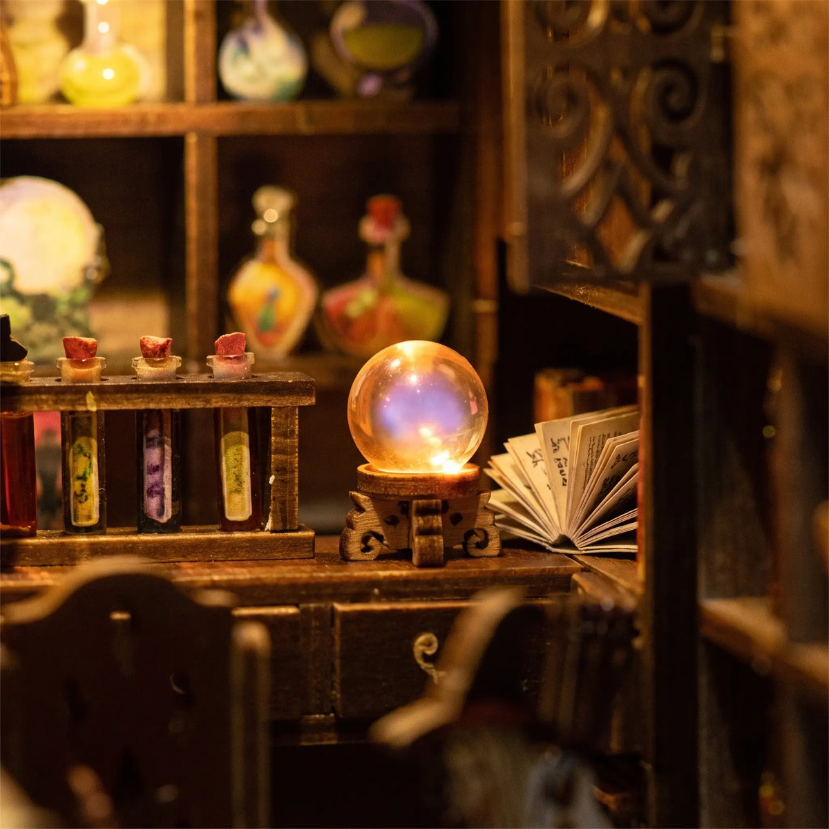 Book nook — La Tour du Magicien